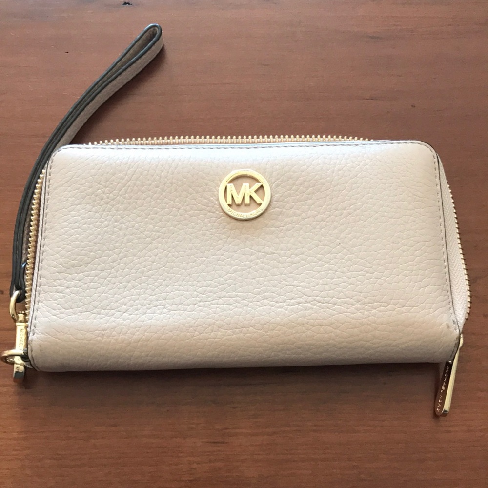 Michael Kors wallet